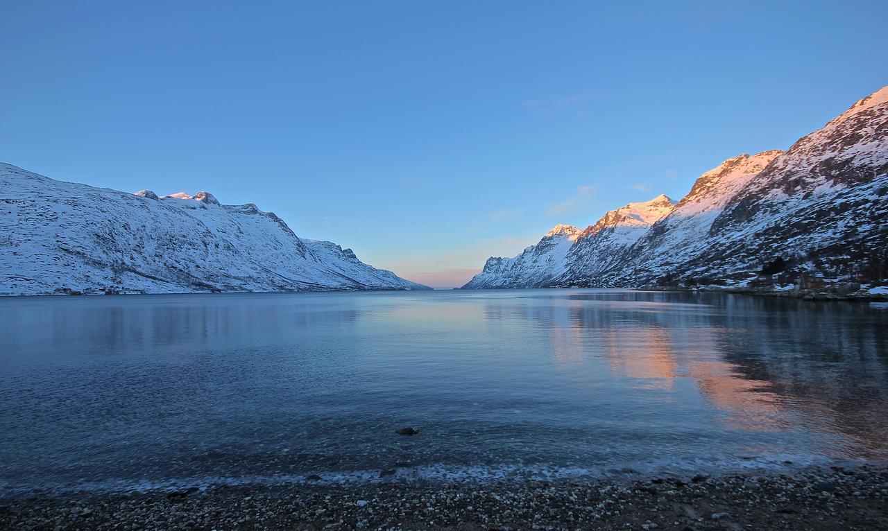 Ersfjordbotn Brygge 아파트 호텔 외부 사진